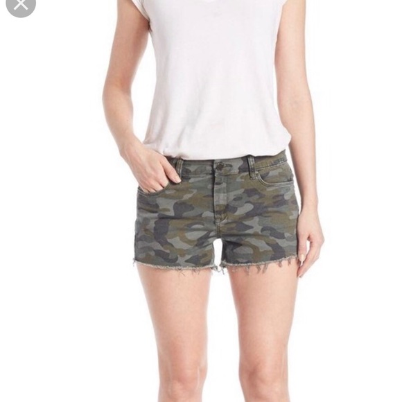 blank nyc camo shorts